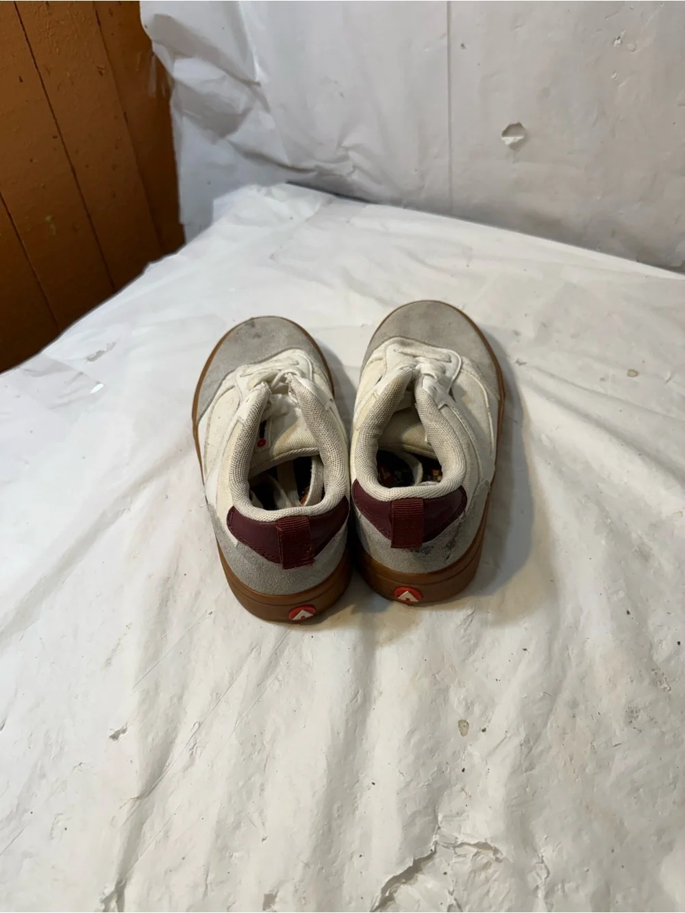 Airwalk boys Huntington sneakers size 5